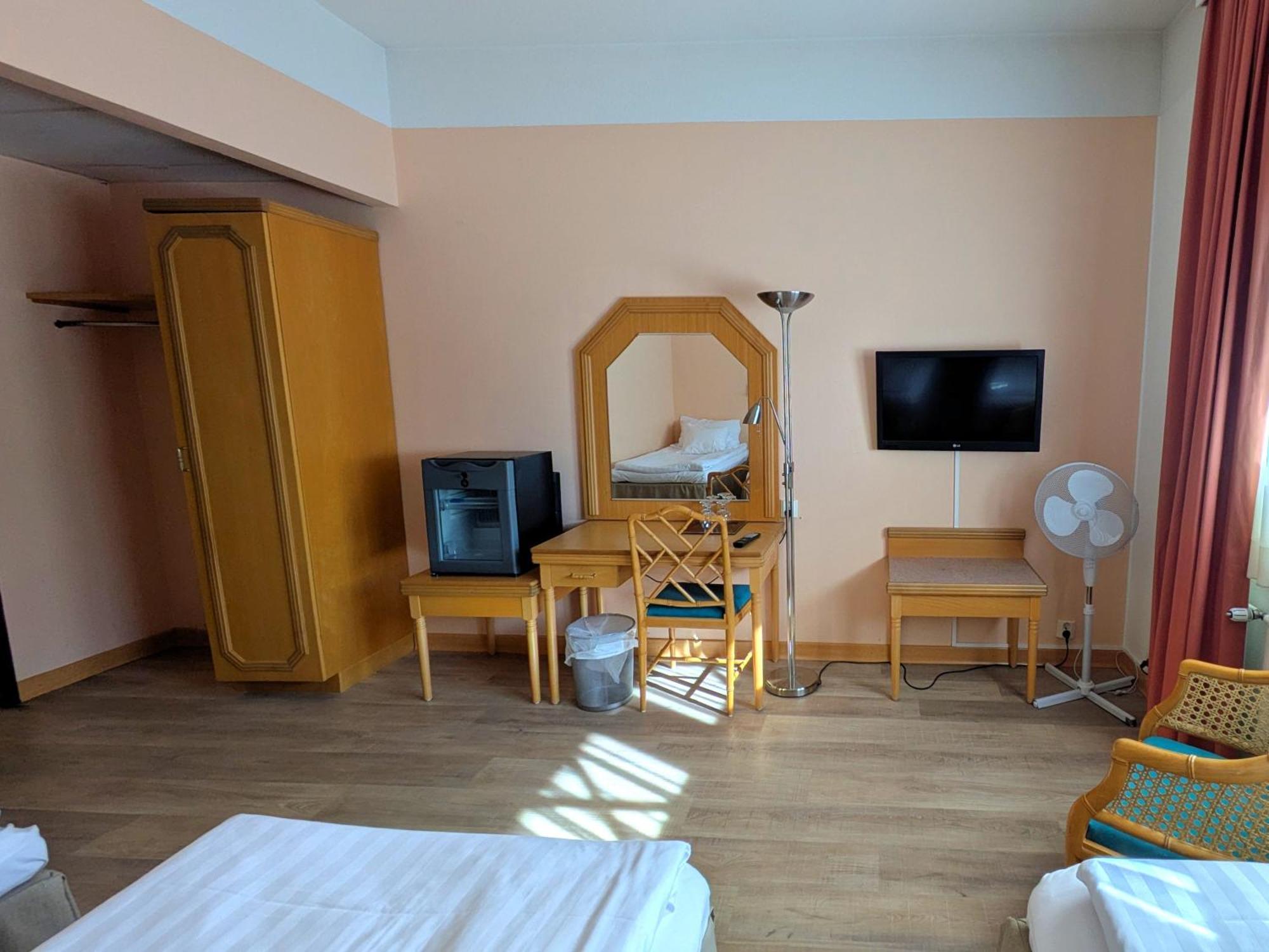 Hiisi Hotel Turku Seaport Bagian luar foto