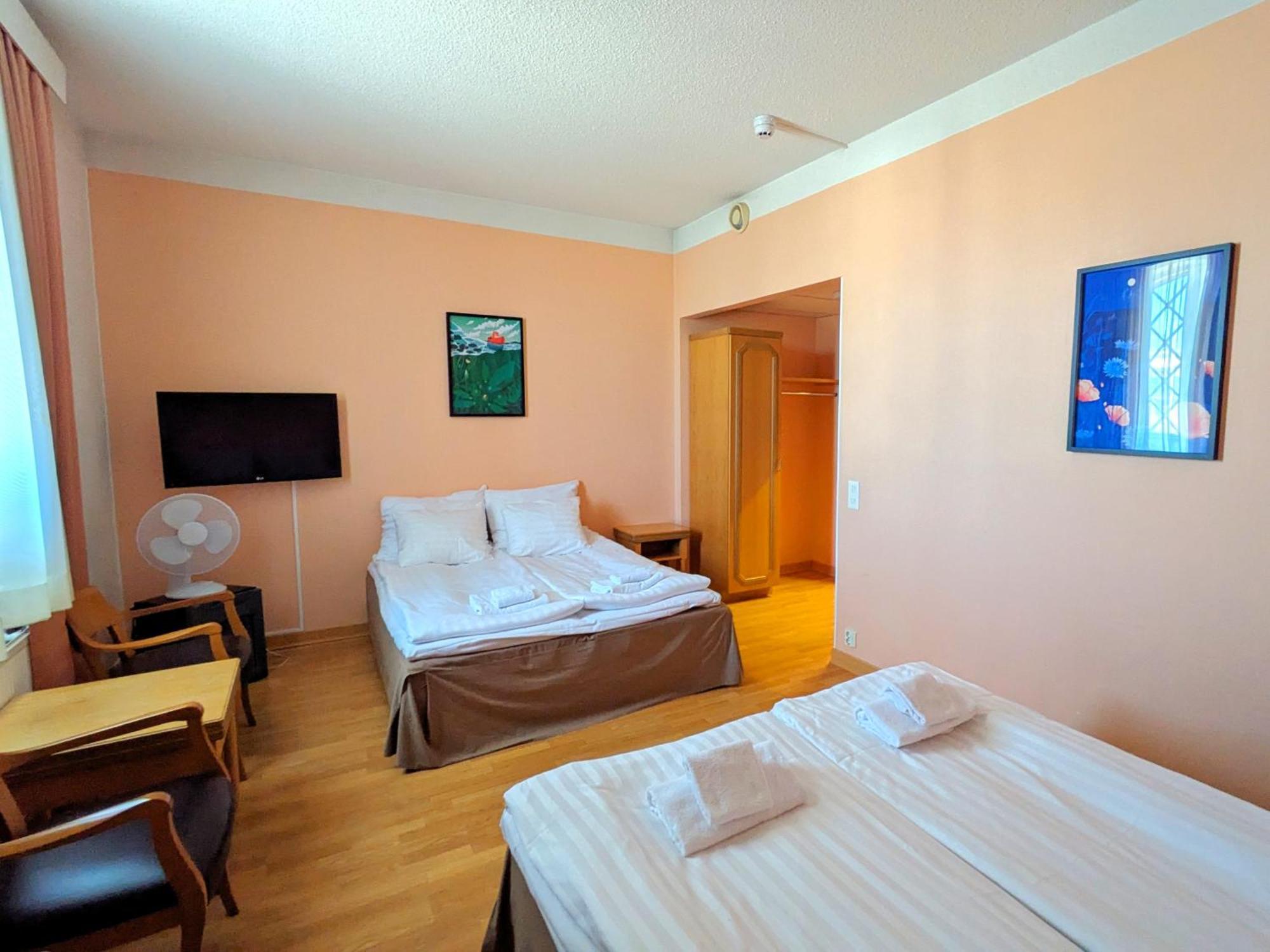 Hiisi Hotel Turku Seaport Bagian luar foto